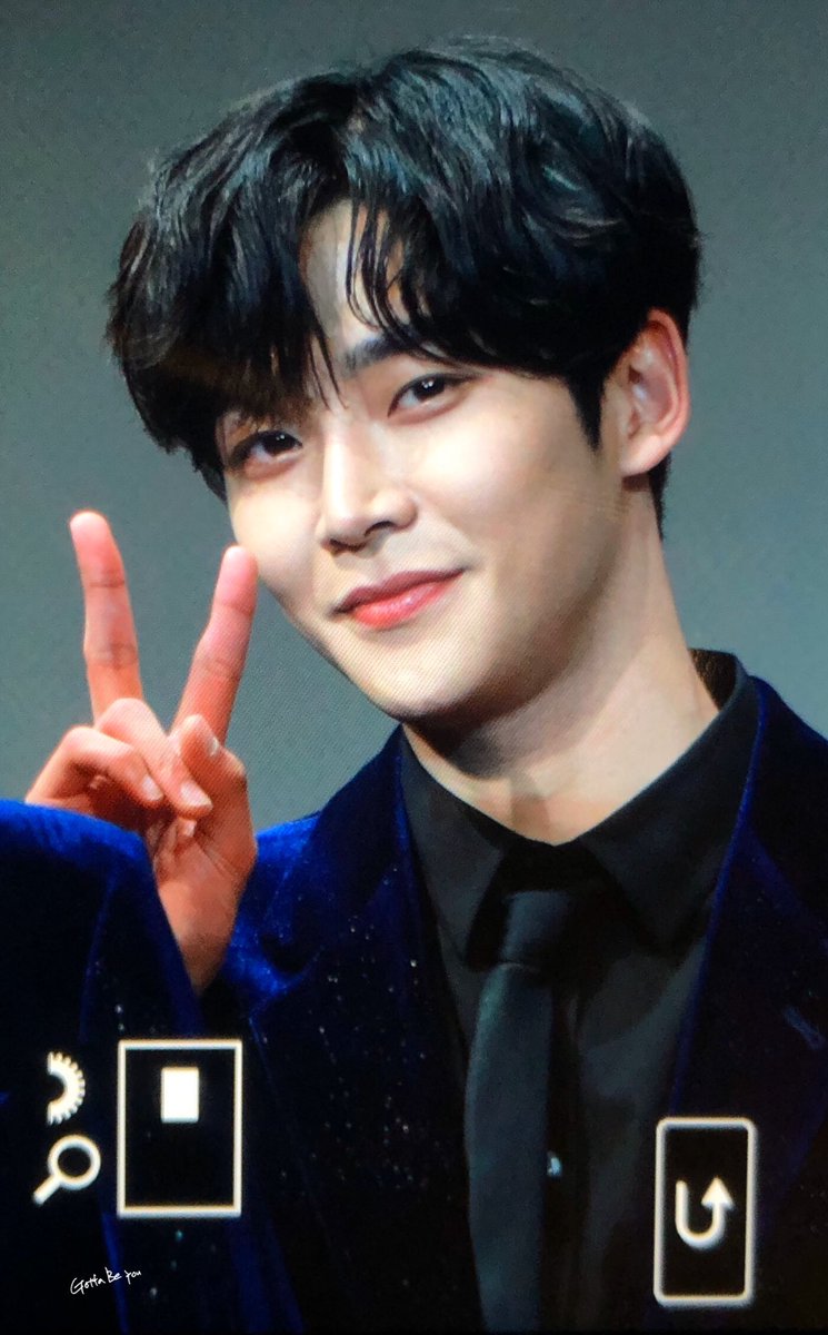 kimseokwoo_com's tweet photo. 200117
#로운 #ROWOON #SF9 #에스에프나인 #에스에프나인 https://t.co/ebBo5Zcrw8