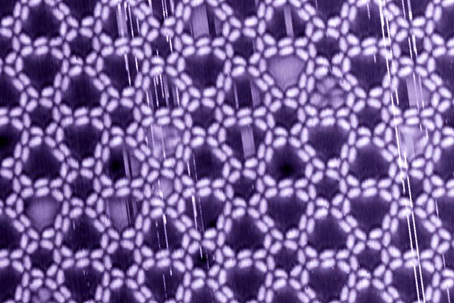 nanobay_'s tweet photo. Scientists at the @TU_Muenchen have functionalized a simple rod-like building block with hydroxamic acids at both ends.
https://t.co/QHYRmm4aGi https://t.co/8nR5m25t8z