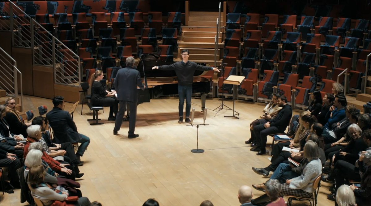 boulezsaal's tweet photo. @hdfruehling @thomashampson 🗣"If you wanna be understood in singing, sing the hell out of it! - @thomashampson #schubertweek @hdfruehling https://t.co/QueBWjlgla