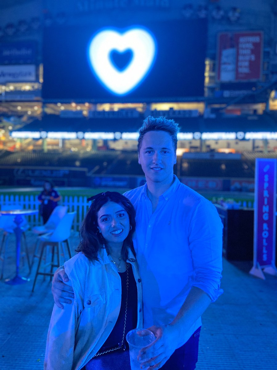 JasmineBasi's tweet photo. When your client becomes your colleague. ππ½ #NewStew #OneTeam https://t.co/8mnqzZVJox