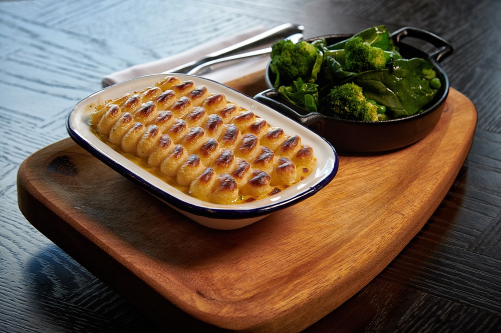 CameronHouseLL's tweet photo. Serving hearty favourites every day.
Explore our menus at The Clubhouse at Cameron - https://t.co/NDwU5oXgzm
#TheClubhouse #CameronHouse #culinaryclassics #TasteOurBest #GreenTourism #lovelochlomond #wildaboutargyll https://t.co/9qLYV6cQEG