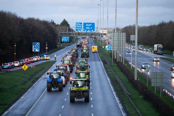 omnivend's tweet photo. We hope that they paid their toll charge using our Omnivend kiosks. 😁#m50 #TOLL #TrafficAlert #Traffic #betterwaytopay https://t.co/PBJCuOcewG