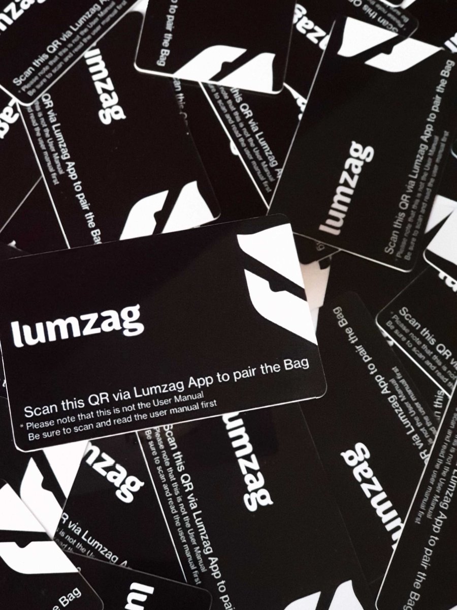 Each Lumzag bag is unique and has its own QR code.🤓The card shown in the picture is like a passport for your bag. It is used by our customers to activate the bag by scanning the code with Lumzag App.