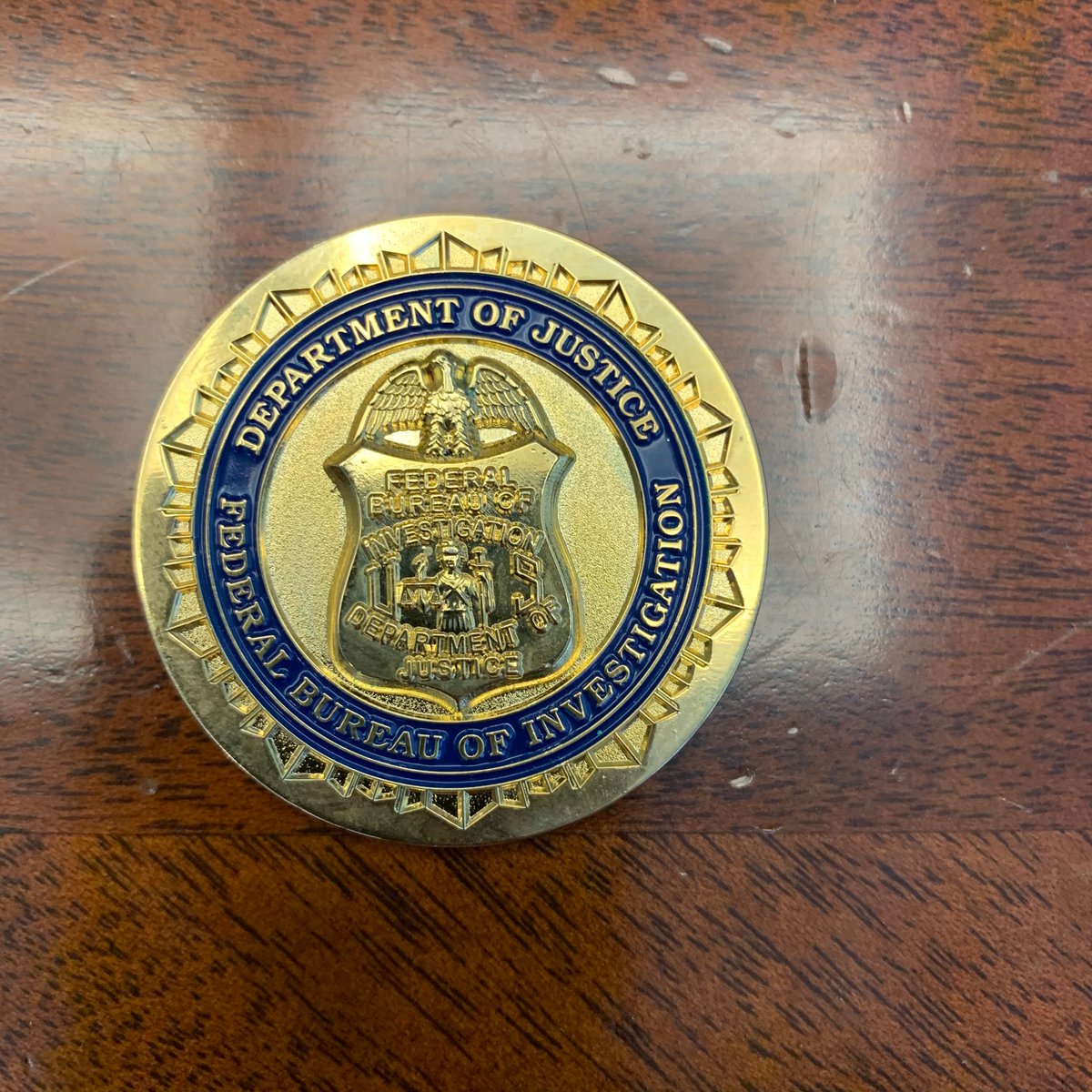 WDKYnews's tweet photo. WDKY #ChallengeCoinFriday honors the elite public servants from @FBI who provide for the physical safety of the Attorney General of the United States. @FBILouisville @USAttorneys https://t.co/CHUtCKswAg