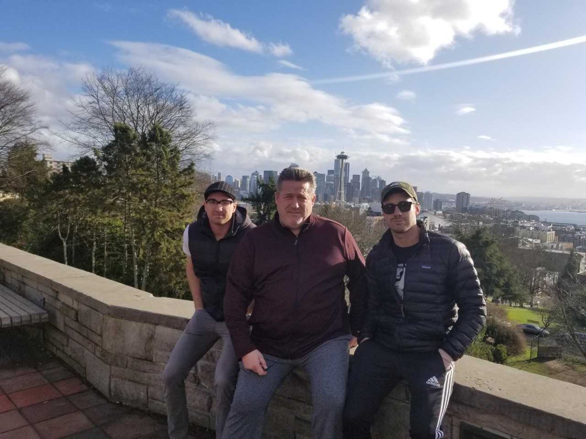 MadDashVideo's tweet photo. Part of the MadDash team is in Seattle, WA this week getting some great shots. You can't beat that view! (Well, maybe from the Space Needle itself in the background)

#production #videoproduction #aerialvideo #marketing #videomarketing #seattle #spaceneedle #washington #wa https://t.co/BA0kiJ8JeN