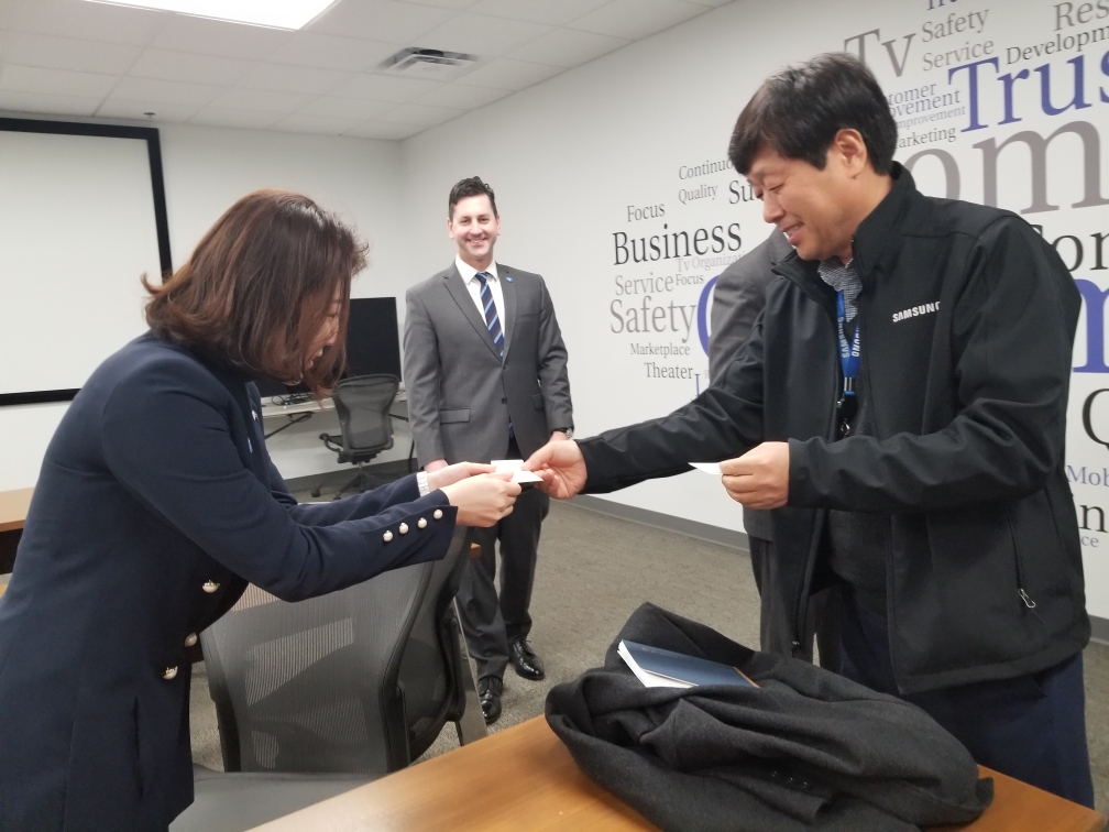 SamsungSC's tweet photo. It was such an honor to introduce Samsung to Eun Mee Ko, the @SCcommerce representative stationed in its Korea office. We even had her autograph our washer of fame! #sccommerce #workforce #SCbusiness #economicdevelopment https://t.co/rftLoQ766c