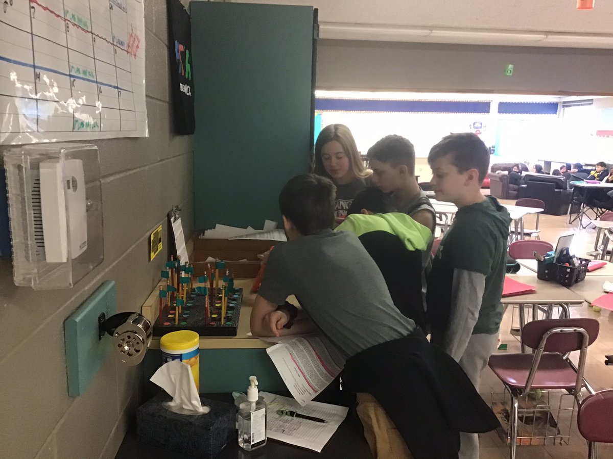amanda_militzer's tweet photo. Using @GooseChaseEDU to “Claim it, Explain it” #psdmiddle @ParchmentSchool @NicoleBerish1 @WoodleyMr https://t.co/Gm3V4PNLyu