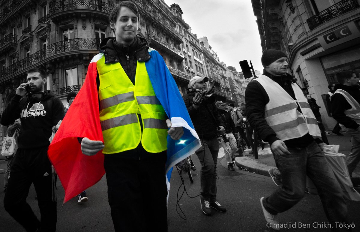 Long article contre la dérive #autoritaire, la violence policière sous #macron, les #giletsjaunes, la #greve et la #repression permanente contre la population mais aussi la certitude qu'#onvautmieuxqueça dans Le Blog de Suppaiku.
madjidbenchikh.fr/ou-commence-la…