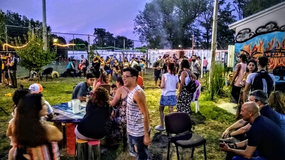 DLapampa's tweet photo. Se realizó el festejo de verano del programa INAUN, con un recital del grupo "LA RONDA", sorteos, campeonato de truco, juegos de kermés, entre otras actividades. Participó el ministro Diego Álvarez, el subsecretario Pablo Bonino, la subsecretaria Graciela Salvini. https://t.co/9p8cPz7spB