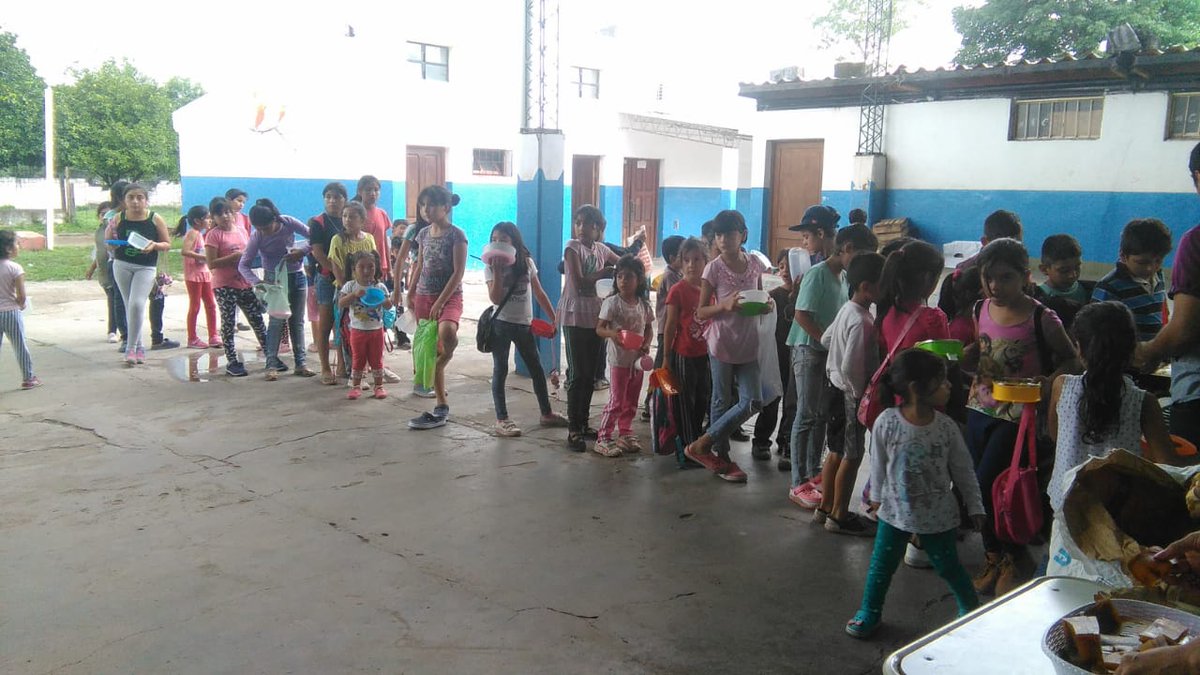 Conicook161's tweet photo. Sigo creyendo que todos continuaremos en #EscuelasAbiertasEnSalta capacitando a los niños y madres de comunidades indígenas   @GustavoSaenzOK @PrensaGSaenz @matiascanepa @ferdiptorres @RobertoIRamos https://t.co/aXaG5RWG5a