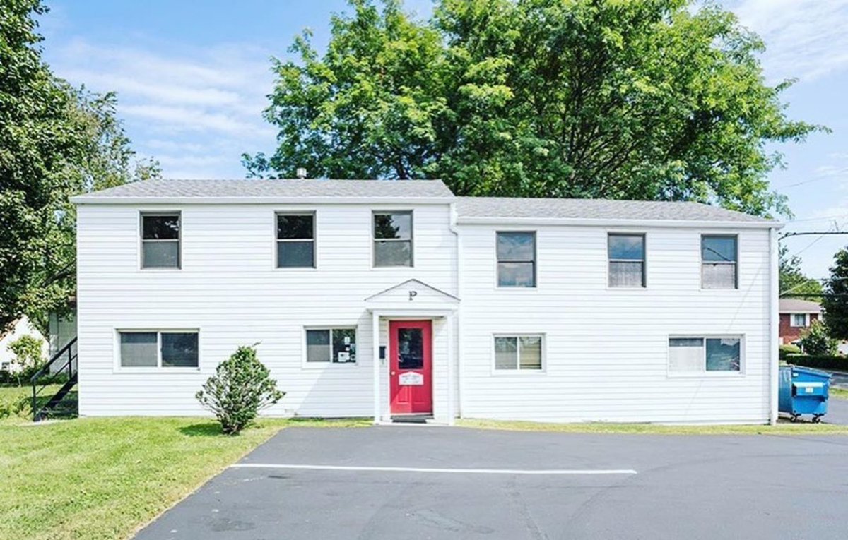 MichelleSenko's tweet photo. Affordable Investment! 📑 #BethelPark #michellesenko ✨412.525.0404 #tourwithme
📸 @solventlessdreams #pittsburgh #pgh #pittsburghrealestate #invest #southhills #communitydevelopment #cre #localpgh #pghlocal #smallbusiness #localbusiness #commercialrealestate #westernpa #realtor https://t.co/Lw92S0XLWq