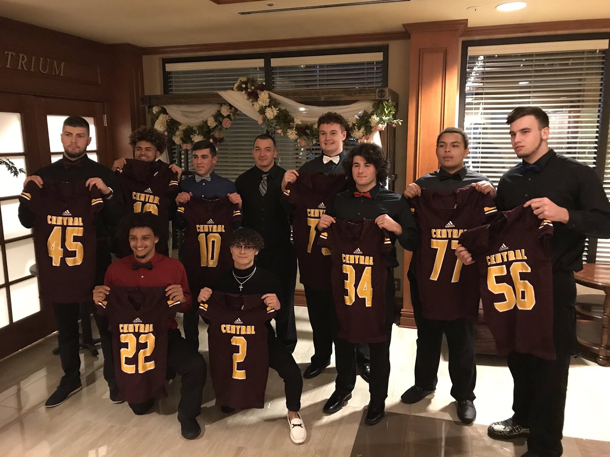 Central Regional Touchdown Club tweet media