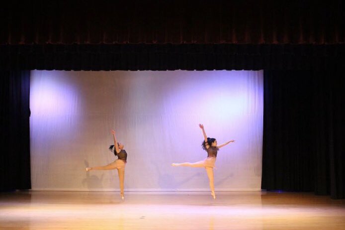 ElizabethSeton's tweet photo. Don't miss our annual winter dance performance in the Mahler Center for the Performing Arts! Online ticket sales are closed, but tickets may be purchased at the door ($5 cash only). Photo credit: Amanda G. '20. https://t.co/VwQ77T394V