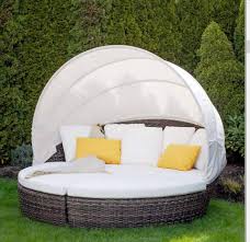 Modern_Patio's tweet photo. Spring is on its way! New items are arriving each week at Wicker Land Patio and Modern Patio!

Check our new Coral Gables Daybed from Ratana

#Ratana #CoralGables #WickerLandPatio #ModernPatio #Calgary #Kelowna #Victoria #AB #BC #YYC #YLW #YYJ https://t.co/r01TrgDxHB
