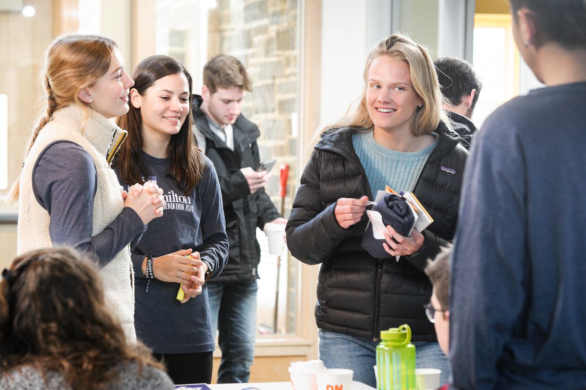 HamiltonCollege's tweet photo. Welcoming a group of 'Jans' and transfer students today!!

#studywhatyoulove #findyourfuture #bewhoyouare https://t.co/phK9IZtrJX