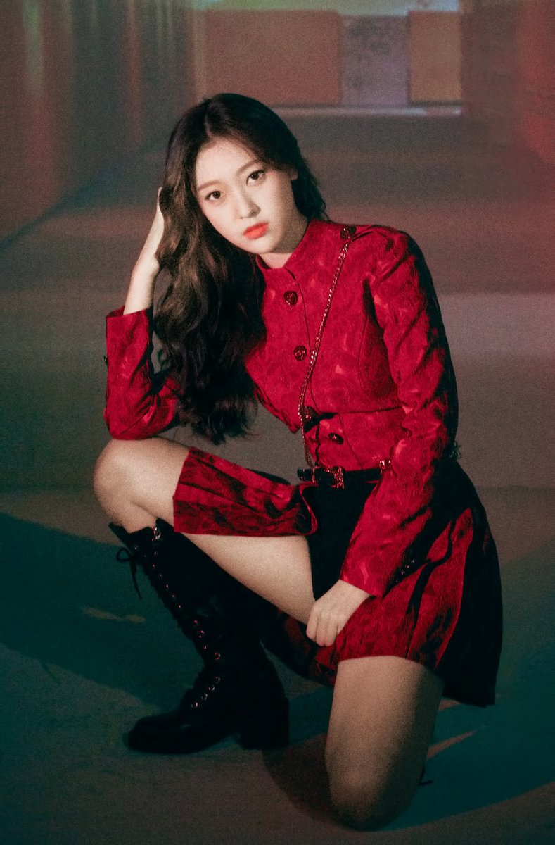 CHUUINGgif's tweet photo. 200118 #최리 #Choerry 
🦇 https://t.co/GipbOg5fB5
💜 https://t.co/tm8894amYN

#이달의소녀 #LOONA https://t.co/KyEszqJvF8