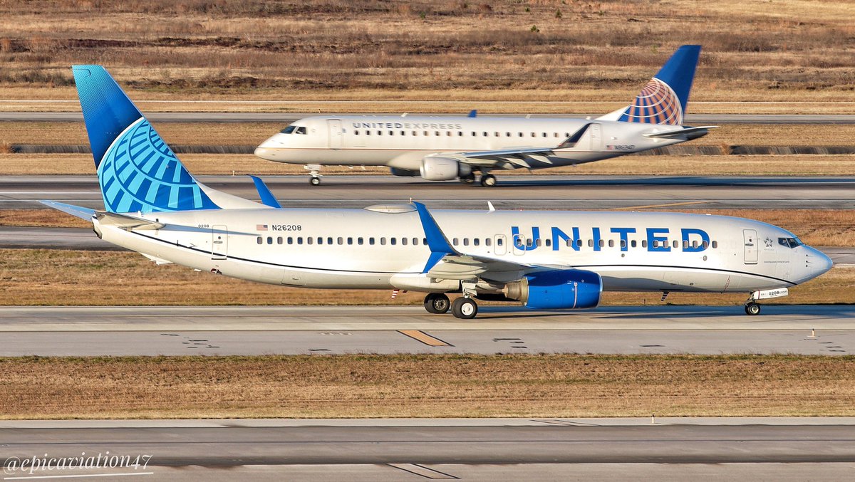 misaelpics747's tweet photo. @united @Boeing 737-800 arriving #houston #airport https://t.co/JH6gpZFYtL