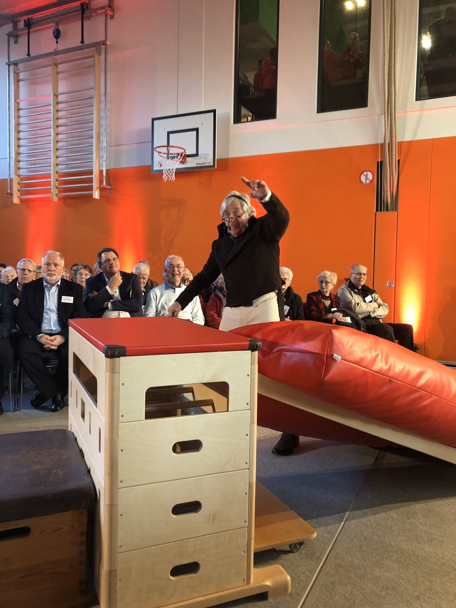 jonasleder's tweet photo. Die #HT16 schreibt ihre großartige Geschichte fort. Seit über 200 Jahren Vorreiter im Sport. Eröffnung des neuen Sportzentrums in der @HH_Active_City. https://t.co/4k5N4Wo8Wp