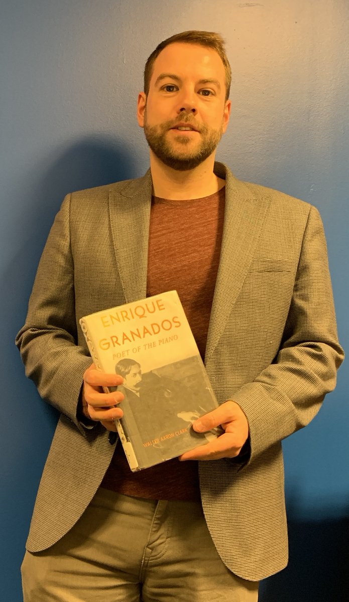nyplmusic's tweet photo. Friday Reads: Anthony MacDonald, NYPL Orchestra Librarian, is reading Enrique Granados: Poet of the Piano by Walter Aaron Clark. "An easily readable, but scholarly, approach to Granados' life & music" @nypl_lpa #FridayReads #ReadAboutMusic https://t.co/yAlTaV4dAO