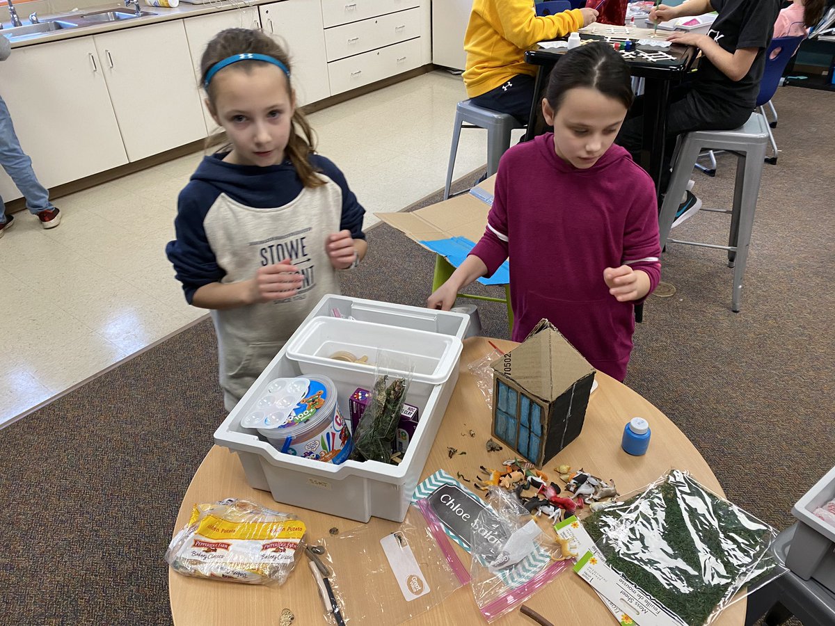 MrsBendes's tweet photo. There’s nothing like building colonial models to end the week! So much creativity on display as we find ways to  build the many parts of the colonies! #heritagelearn https://t.co/dJ514hpe7B