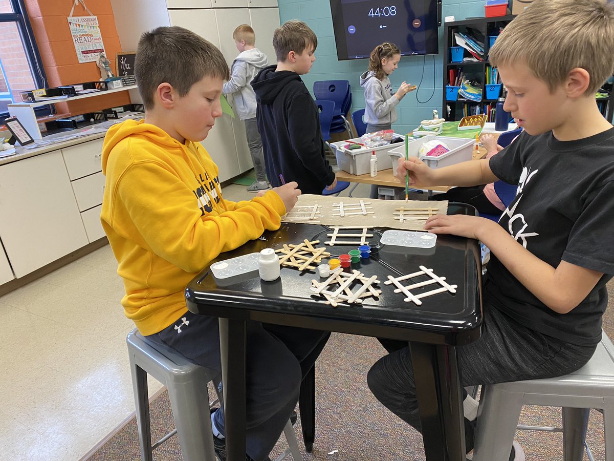 MrsBendes's tweet photo. There’s nothing like building colonial models to end the week! So much creativity on display as we find ways to  build the many parts of the colonies! #heritagelearn https://t.co/dJ514hpe7B