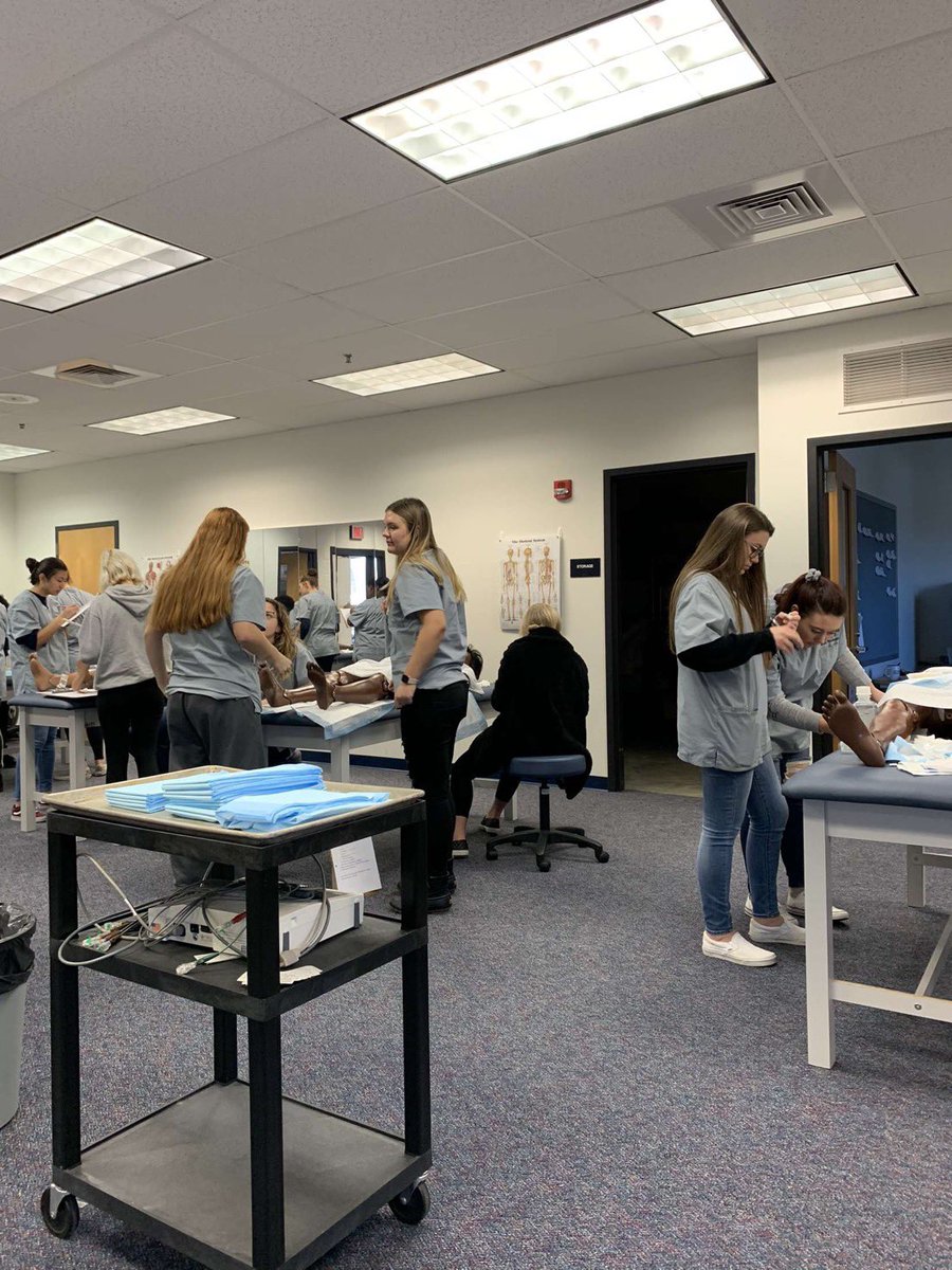 Wound dressing in our 3rd pd today!!!🩸🦠
