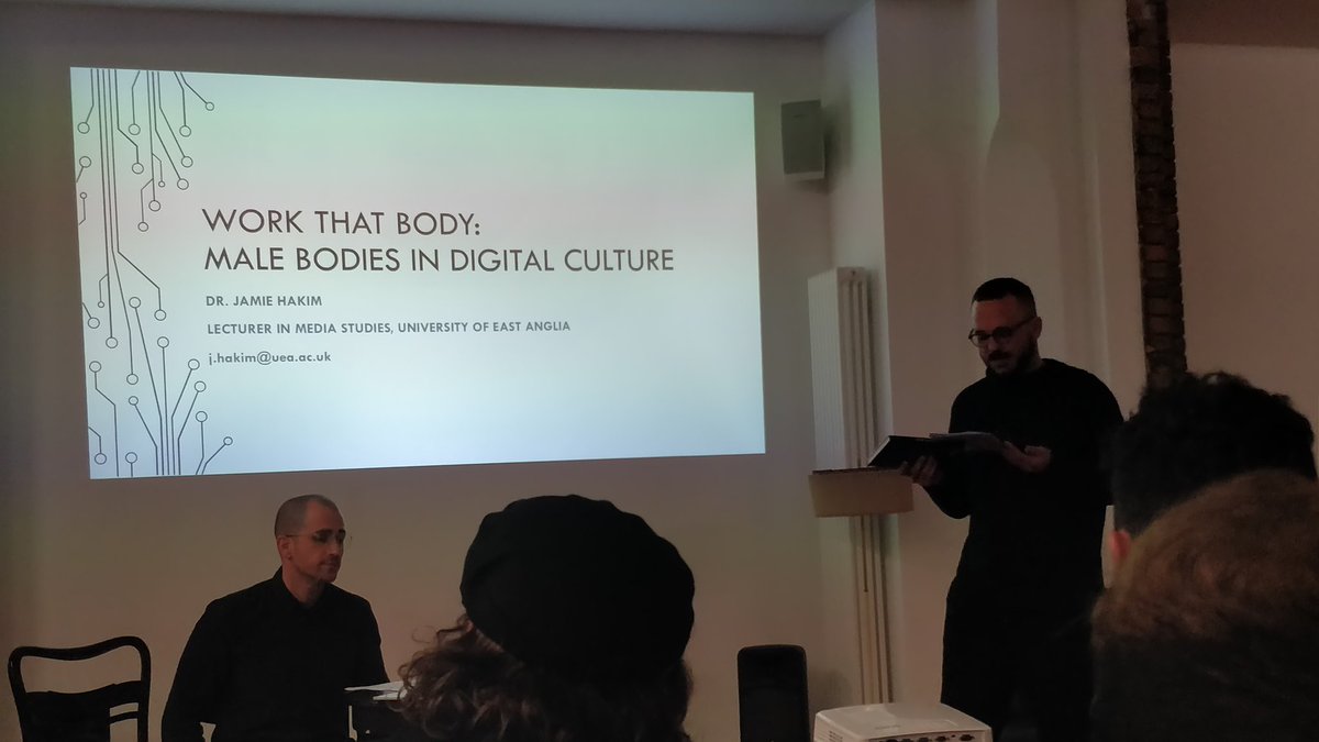 Jacob_PhD's tweet photo. Final @mascnet panel to celebrate Jamie Hakim's brilliant book! @digintimaciesUK #mascnet https://t.co/Qkmpcc2yfF