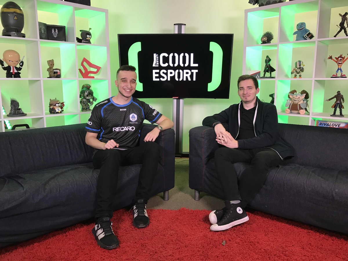 no_limit_gg's tweet image. Excited to see the the final product of @leckr_'s shoot today with @PrimaCOOL #PrimaCOOL #esport show!

That @XOOSEtweet #TeamNLG jersey looks so clean 👌