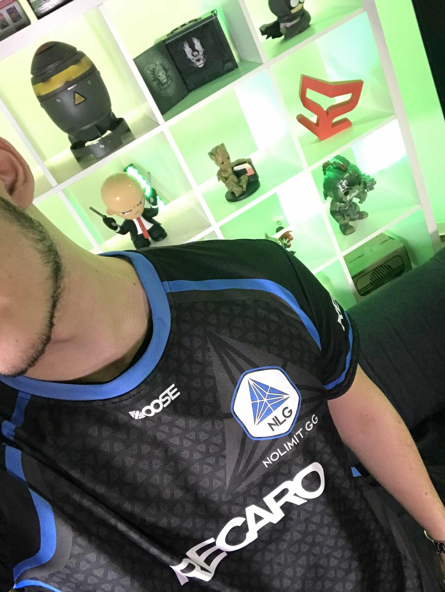 no_limit_gg's tweet image. Excited to see the the final product of @leckr_'s shoot today with @PrimaCOOL #PrimaCOOL #esport show!

That @XOOSEtweet #TeamNLG jersey looks so clean 👌
