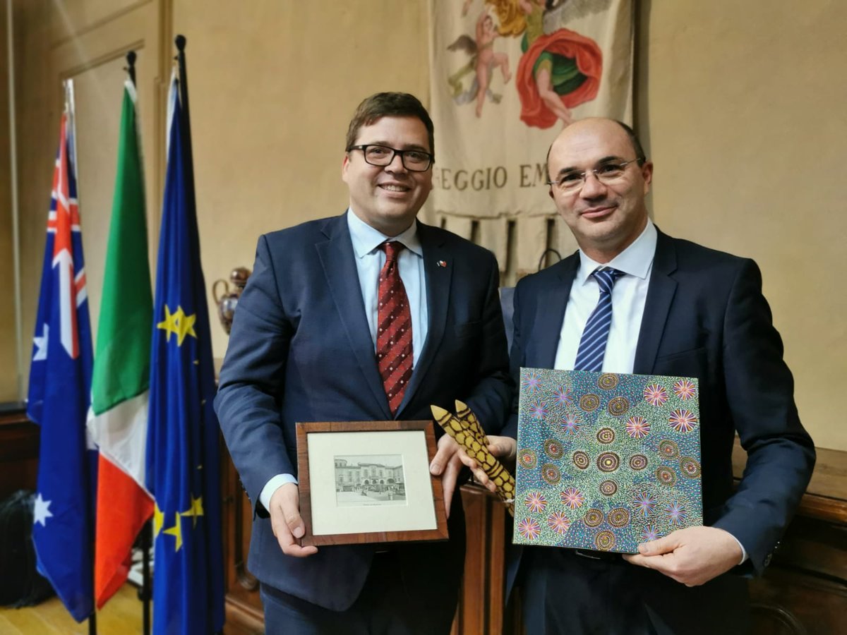 Today we have renewed our commitment to dialogue and cooperation between #ReggioEmilia and #SouthernAustralia. A relationship born thanks to the educational experience of Reggio Children Foundation.