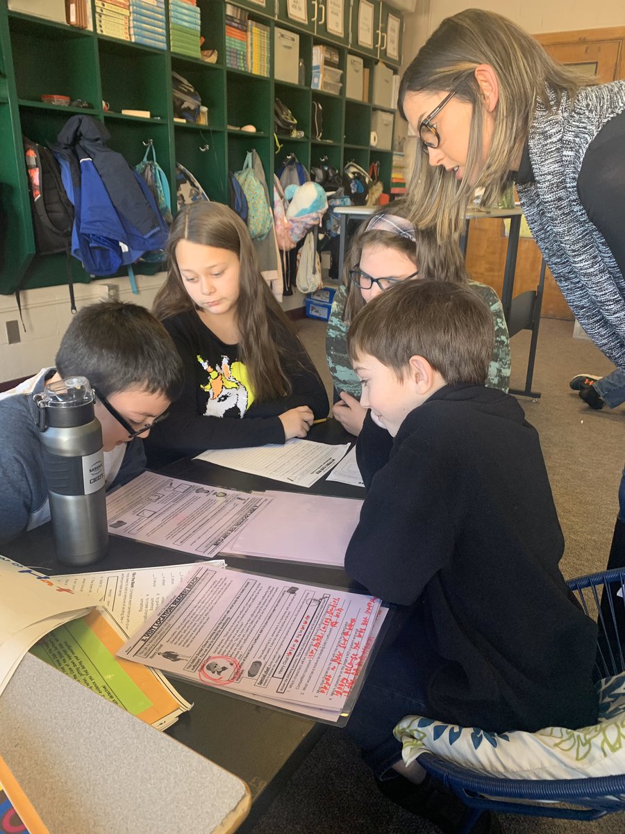 SaranacElem's tweet photo. 🔍 Lots of private detectives in @micheleela Classroom working hard to solve this mystery. #sesational #engagement #studentsasteachers #ProblemSolving #studentchoice #studentdetectives #learningisfun #bestteachers #inferencing #cooperative #respectful #greatstudents https://t.co/ORyAp05FuC