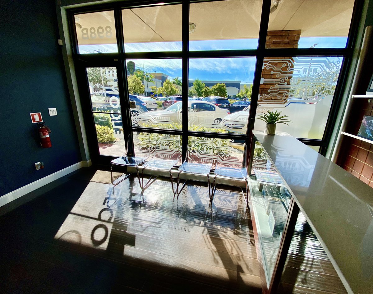 fixpluspompano's tweet photo. It's FRIDAYYYYYY Good Morning!!
898 N Federal HWY, Pompano Beach FL - 33062 954.366.5239 #goodmorning #florida #computers #repair https://t.co/VWpXniwELm
