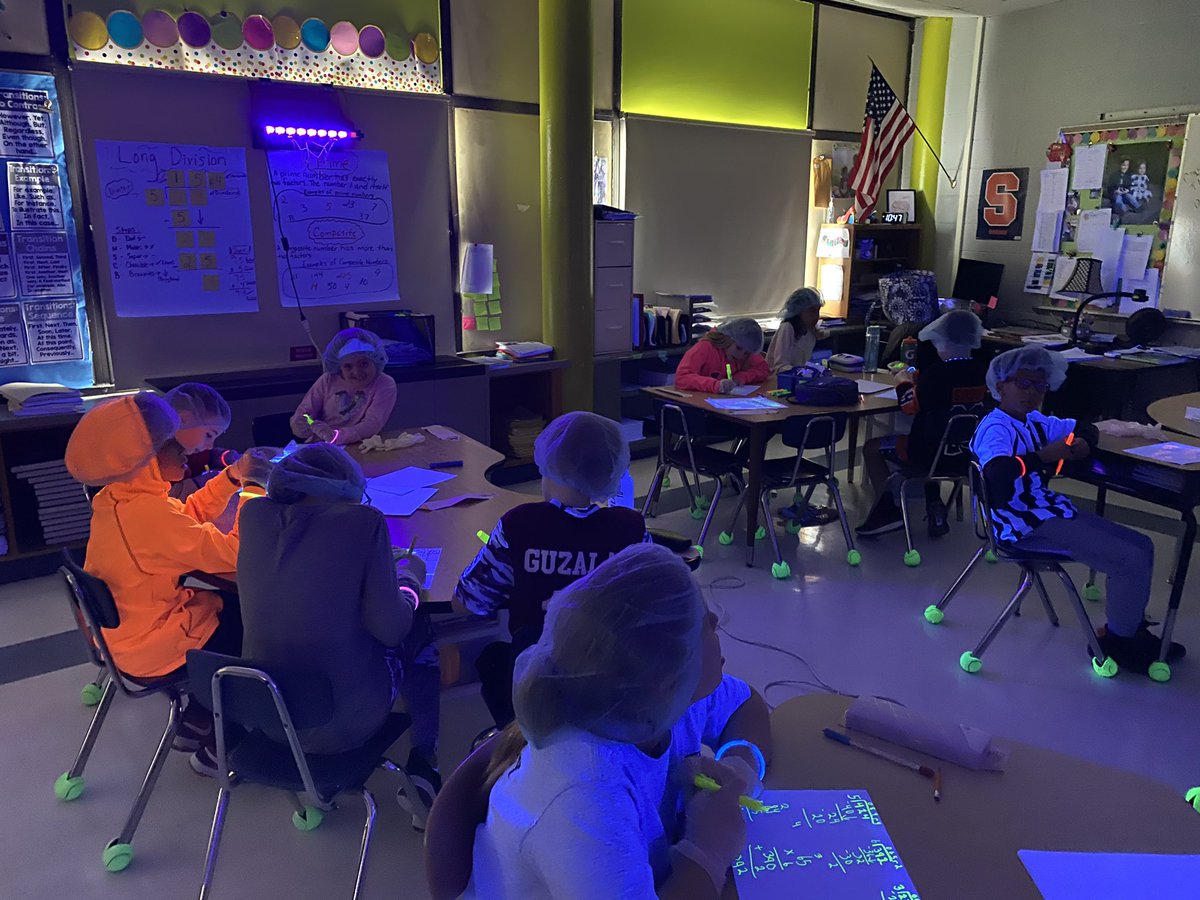 auburn_seward's tweet image. Operating room math in grade 4! #measuringangles #longsivisionfun