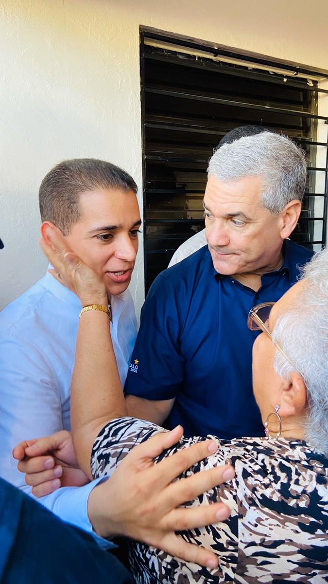 VictorFadulL's tweet photo. Con gran euforia, el municipio #Puñal recibe a nuestro próximo presidente, @gonzalocastillo2020rd, quien da firme apoyo a los candidatos municipales del @pldenlinea, con miras al próximo 16 fe febrero. Gonzalo, un hombre de #NuevasIdeas. https://t.co/s6QUI2R1iF