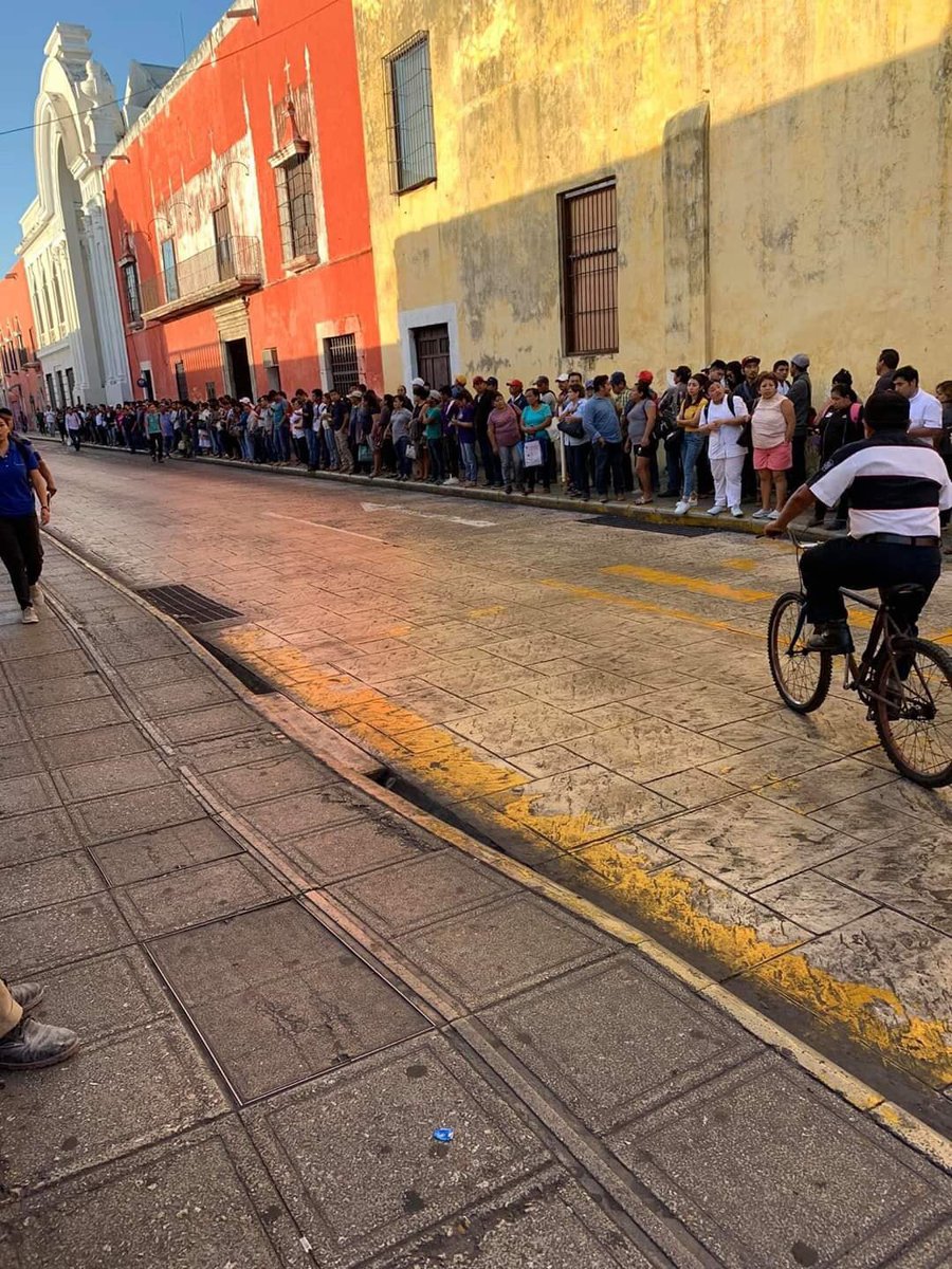 MOY_0892's tweet photo. @MauVila ¡Un año de cero resultados con el transporte! 😡 y en especial con #Minis2000 las largas horas de espera y los reportes correspondientes al @ImdutYucatan no procede, hasta con decir que a veces no contestan el 072. Como derecho de ciudadano me gustaría una respuesta. Saludos 👋🏻 https://t.co/hVtAYQpUkg