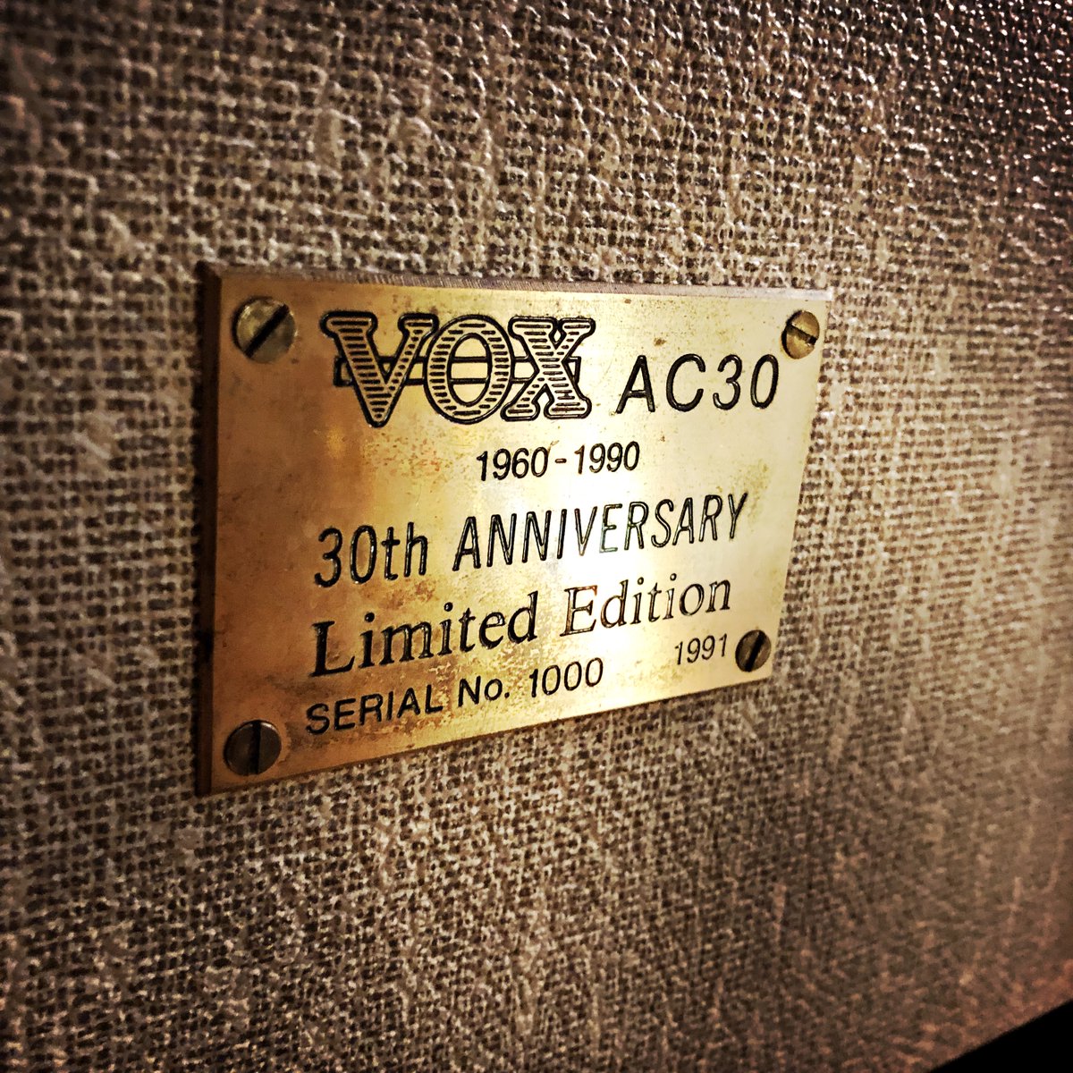 TheBlakeMorgan's tweet photo. Been tracking guitars with this beauty, the last one ever built. In 1990 @VOXamps hand-built 1,000 Vox AC-30s for their 30th anniversary and I have number 1,000. You’ll hear this amp’s magic on new records I’m currently producing and recording for @TurnedToColor &amp; @JANITAartist. https://t.co/SVygkCfcRs