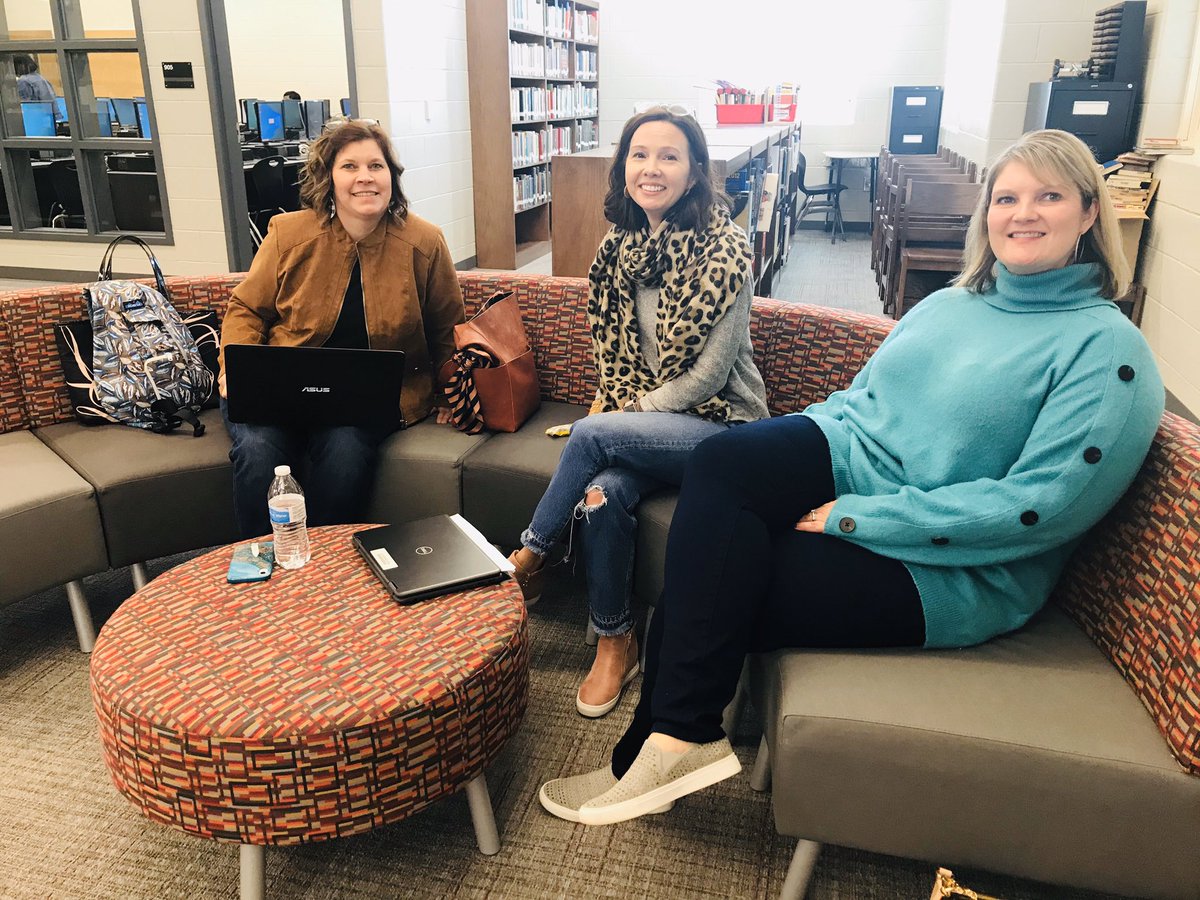 AikenPublicSch's tweet photo. We are here @LMMSRocks for 2020 Leaders in Literacy where outstanding @AikenPublicSch educators are leading and participating in engaging and impactful professional learning! #lil2020 #professionaldevelopment #oneteammagic https://t.co/lJRrfiXAxy