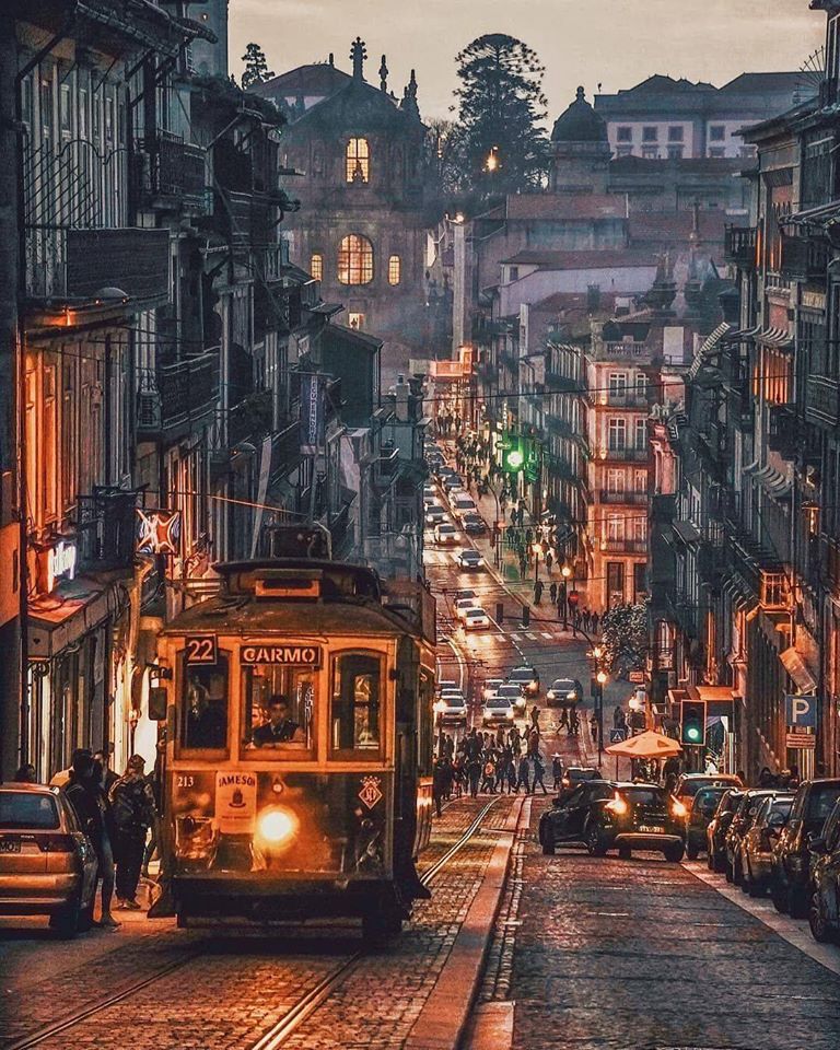 Shortwalkme's tweet photo. Porto, Portugal 🇵🇹
By igor_eezo
#porto #portugalia #trainlive #architecturelover https://t.co/x7l661Q1GB