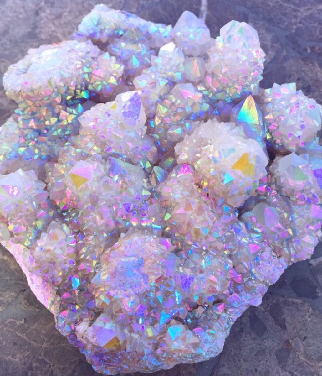 glwystardust's tweet photo. Минералы очищения; Minerals of purification⠀
⠀⇨ #bbwitch⠀
⠀
1. Соль; Salt⠀
Соль хороший очищающий материал. Смешав её с водой, ты создаёшь алхимическое изменение: твердое тело преобразуется в жидкость. По такому же принципу соль работает и с твоим телом. ⠀
Добавь её ⤵ https://t.co/KjP3h0bUkY