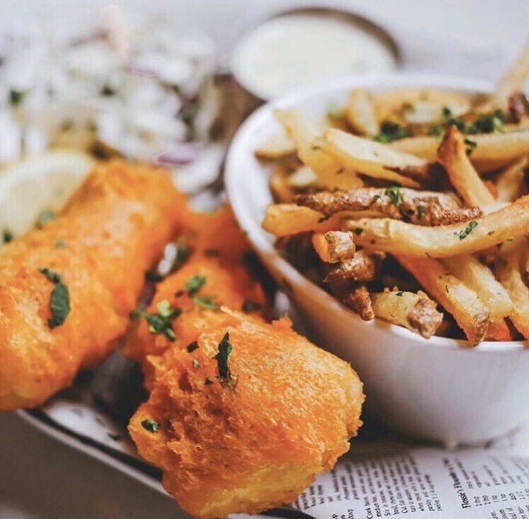 RodneysCalgary's tweet image. Fish Friday’s 🐠 Two piece fish and chips every Friday at lunch for $15 bucks 🙌
.
.
.
.
#fishandchips #fishfriday #loveyyc #yycliving #dailyhiveyyc #seafoodadventures #meetmeon4th