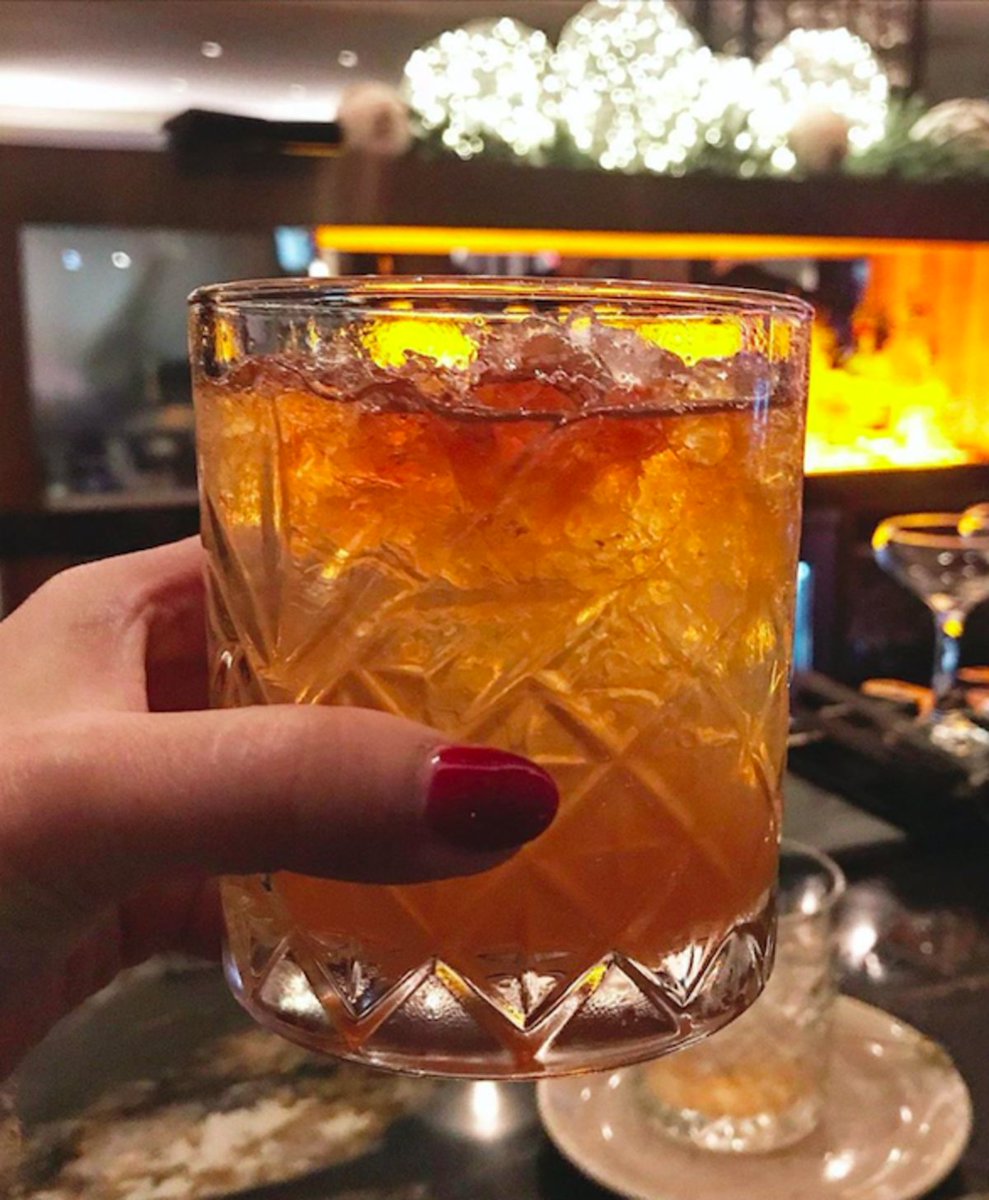 Ring in the weekend with an elevated​ round of drinks or two. @1900fifth is open until midnight. 
(Photo: @federalwayfoodie)