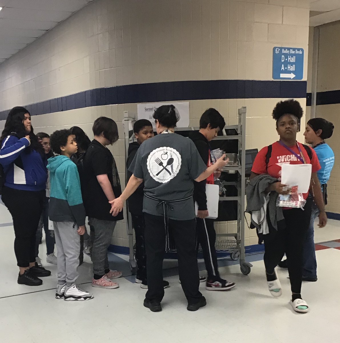 katie_strickert's tweet image. Hadley has the best support staff! We are blessed to have you on our team!  @HadleyUSD259 #HadleyRocks #wpsproud