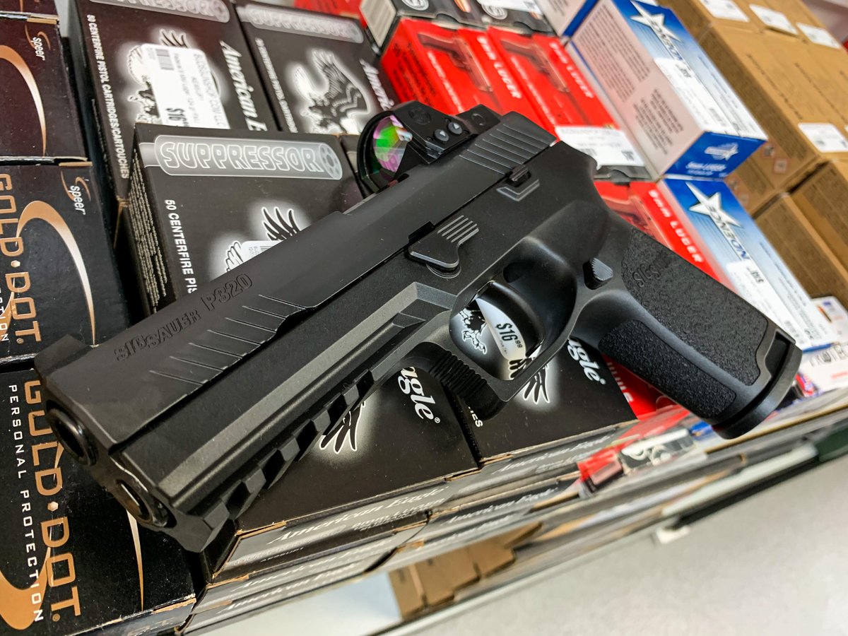 BudsGunShop's tweet photo. Rocking the P320 Romeo 1 Pro! #SigSunday https://t.co/OVZRon6w6Y https://t.co/Tub2bK4NCQ