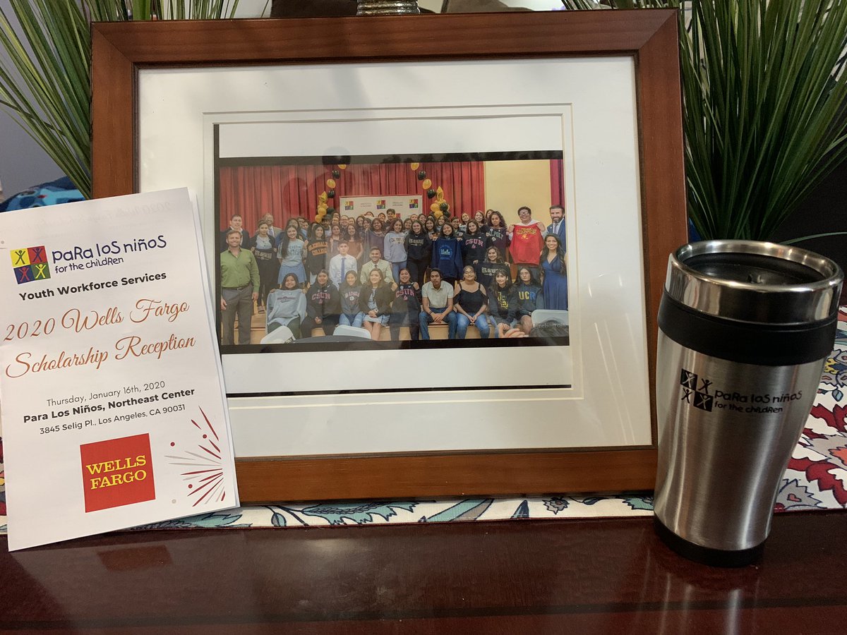 Celebration last night for 30 students receiving a scholarship from <a href="/paralosninosorg/">Para Los Niños</a>. Most of these young adults are 1st gen. Latinos who just finished their 1st semester of college and many whom are #UnidosUSEscalera c/o 2019 alumni. Congratulations to PLN and the 30 recipients!
