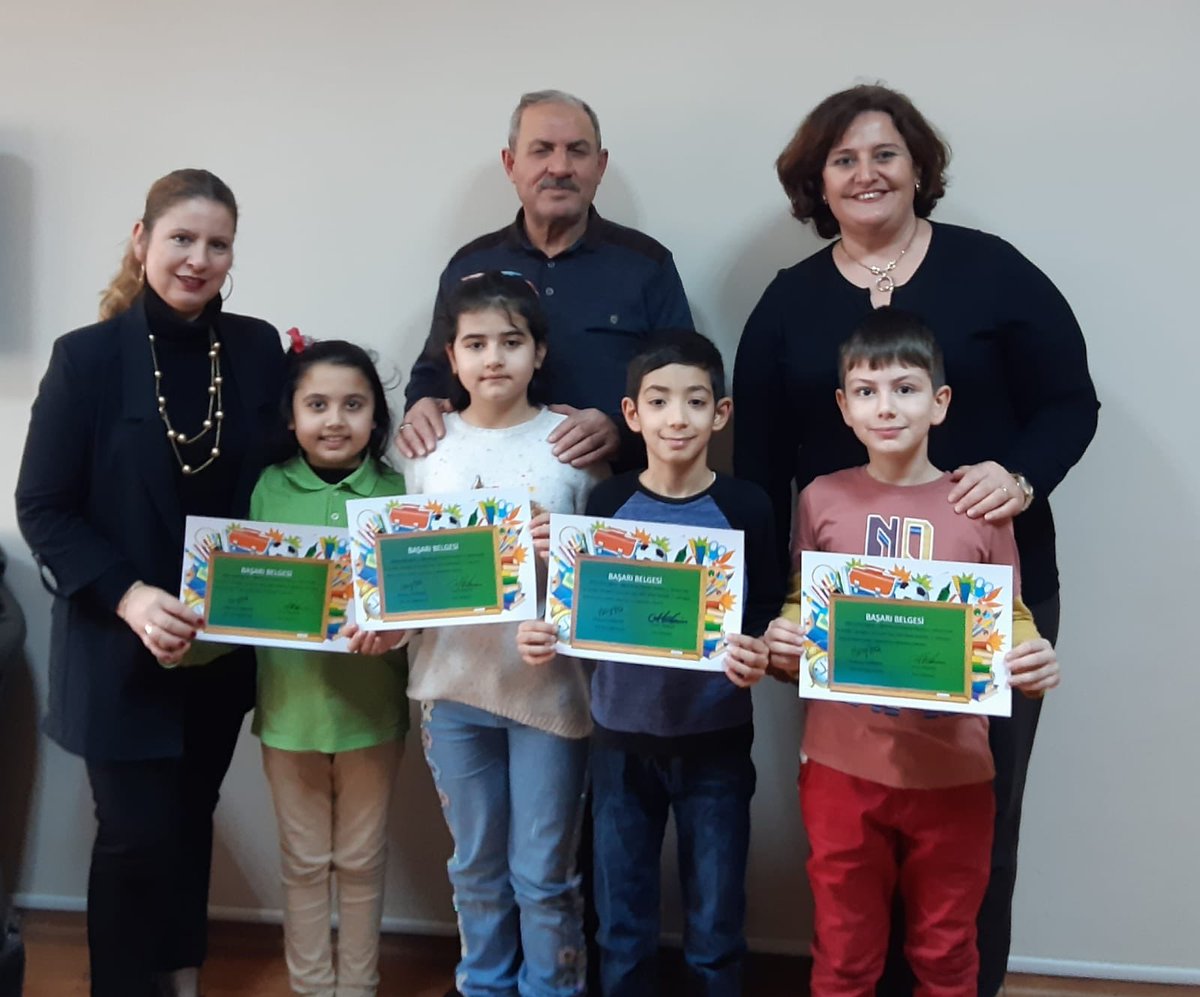 maltepeatatrki1's tweet photo. **Zeka Oyunlarinda;
4-E Yiğit Berk Öztürk  1.
3-A Hilal Topal 2.
3-E Fatma Zehra Yücel 3. olmustur.**
**4. Sınıflar mangala turnuvasında;
4-E yiğit berk öztürk  1.
4-B melisnaz akgün  2.
4-E nisa yağmur tapan 3.
4-A taha kömürcü 4. olmustur.**
@maltepemem34 @huseyinaydogdu58 https://t.co/bsnbxY7uwp