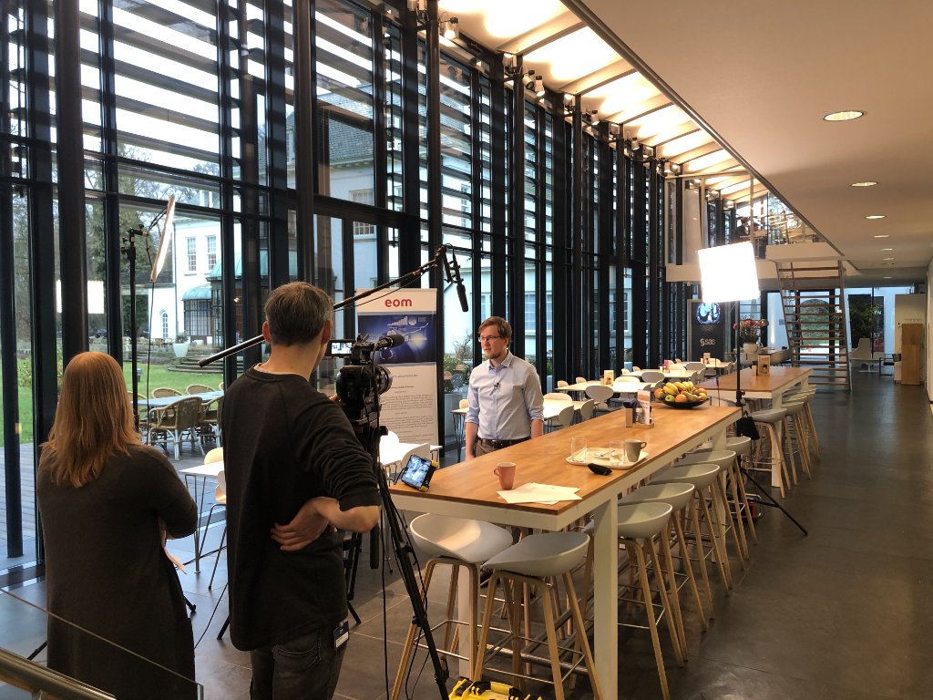 SAS_Netherlands's tweet image. Vandaag filmopname bij @SAS_Netherlands  door @bedrijvendagen  Twente over het succes van het instromen van jonge talenten bij SAS partner EOM Data Solutions. 
@eomnl #talentprogram