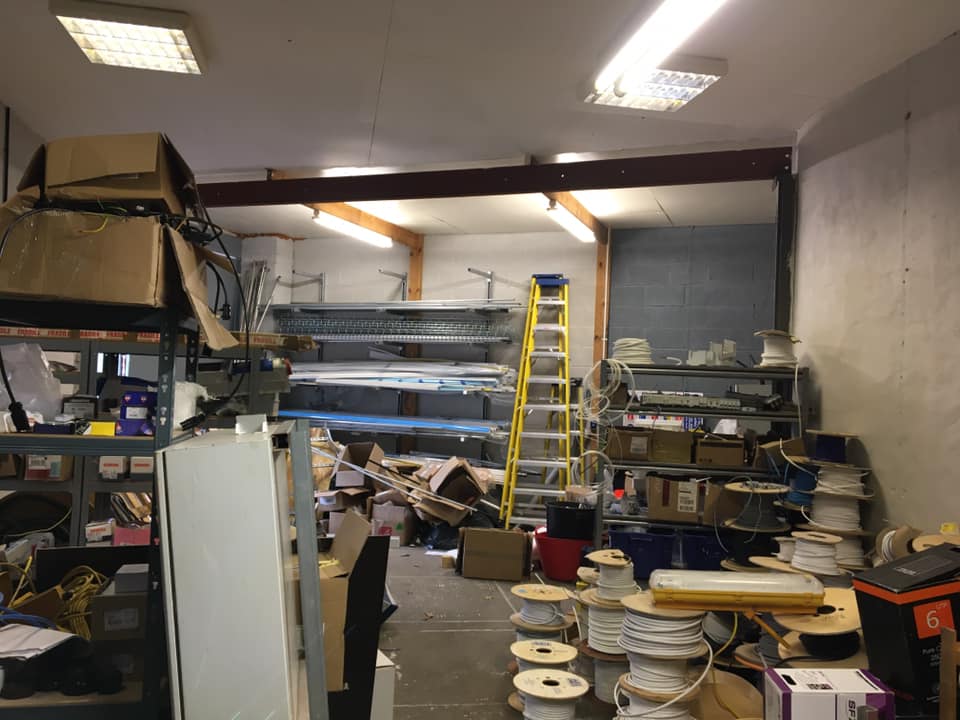 Looking forward to creating a Floral academy in this old barn conversion! Anyone else have a challenge they need to visualise and see the other side of what could be? Let me help 😊
#lovemyjob #interiordesign #interiorsdeisgntorbay #loveachallenge #interiordecor #conceptdesign