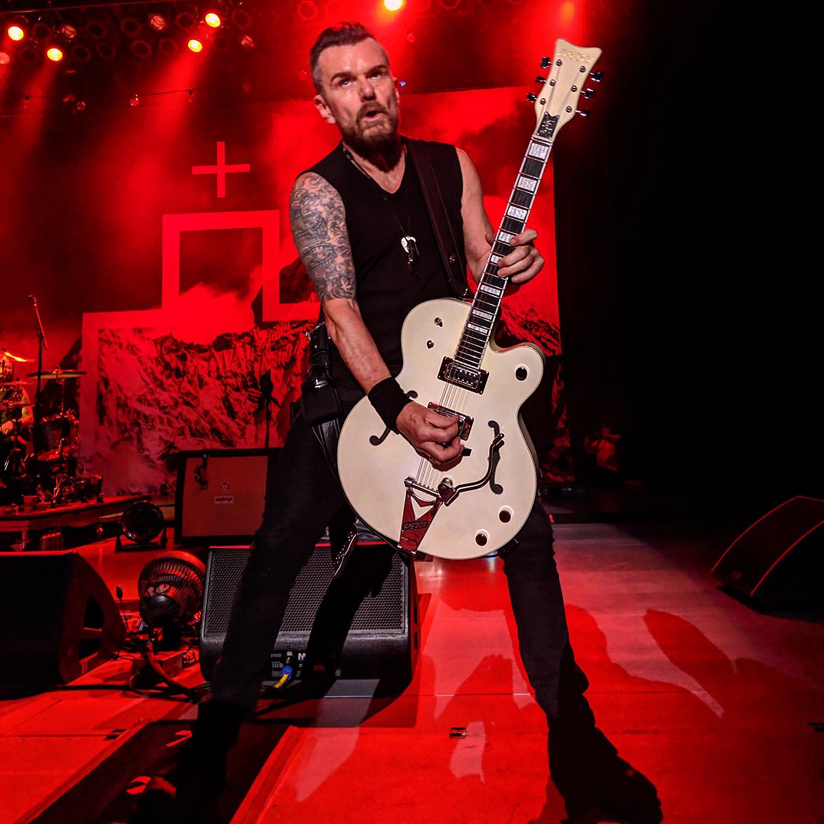 TheBillyDuffy's tweet photo. Falcon Friday ๐ฆ
โฆ.
#billyduffy #gretsch #whitefalcon #THECULT #ASONICTEMPLE #SONICTEMPLE #2019 #THECULT2019 #asonictempletour
๐ธ @mayorsmanor https://t.co/53IFrPFIVA