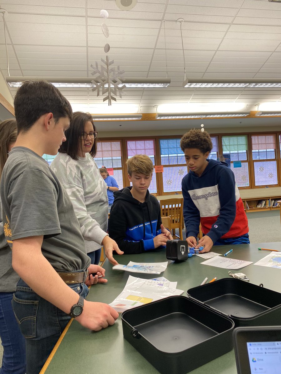 AndreaATimR6's tweet photo. Olympic Breakout game with 3rd period. Thanks to our librarian Abbie Keel for setting it up and collaborating on our Olympic project in Geography this semester. #MakingHistoryin401 #WPMS @breakoutEDU #breakoutedu @WPMiddle https://t.co/HUEF3FCP7u