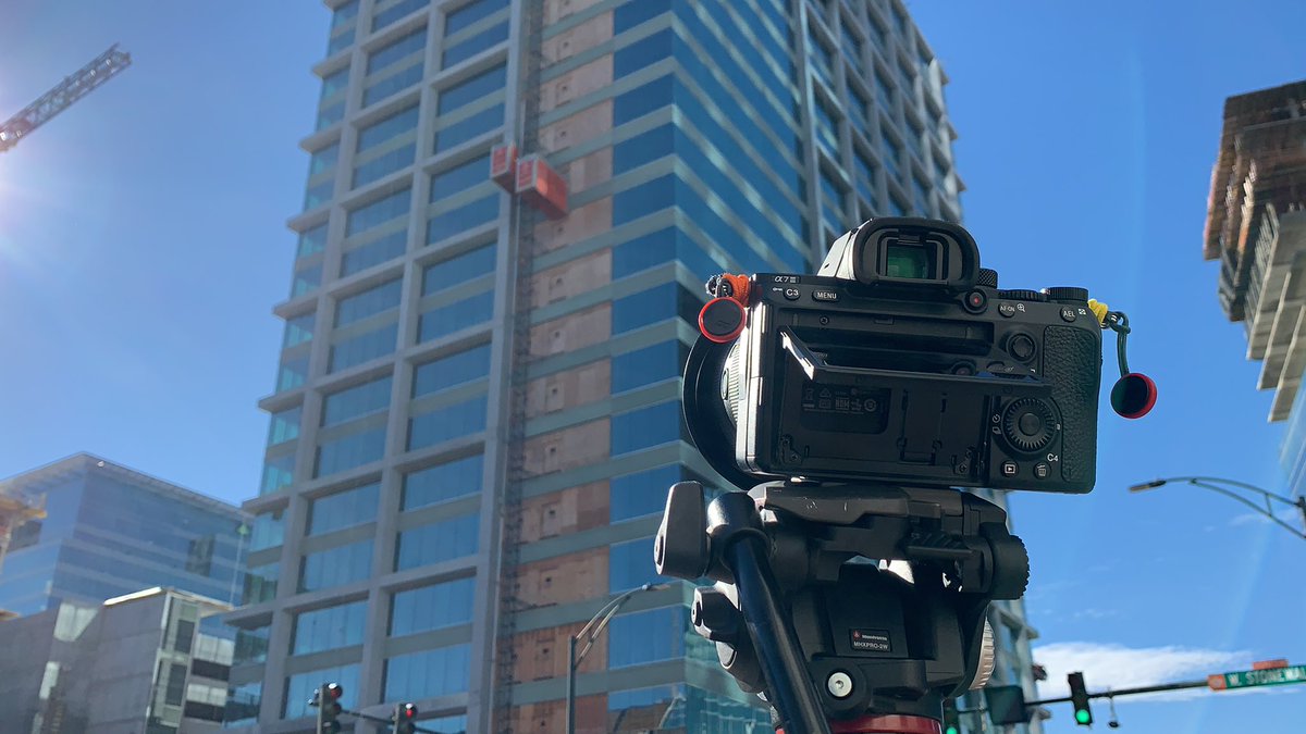 The5and2Project's tweet photo. Desk job 🙅🏻‍♂️... #CRE #commercialrealestate #videography #bigbuildings #retailmarketing 🏢🌇🌆🏙🌃 https://t.co/dP96B5dLYD
